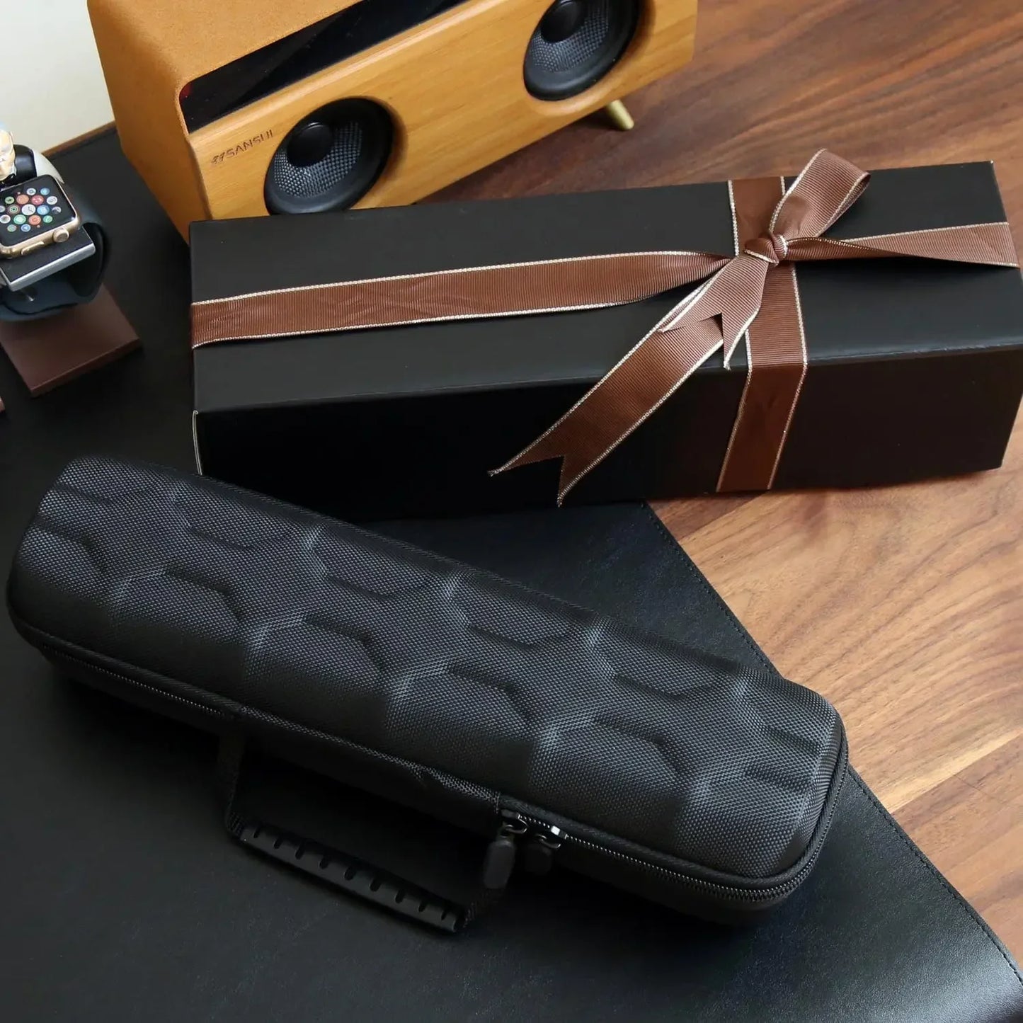 travel watch case-portable organizer for wristwatches and smartwatches