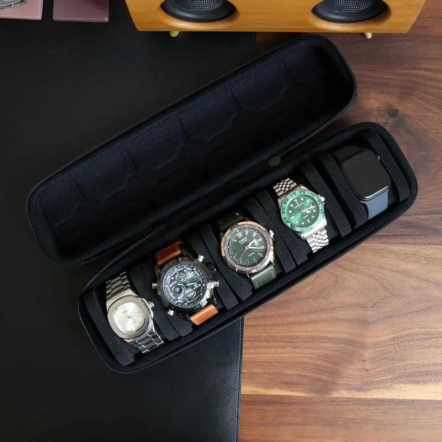 travel watch case-portable organizer for wristwatches and smartwatches